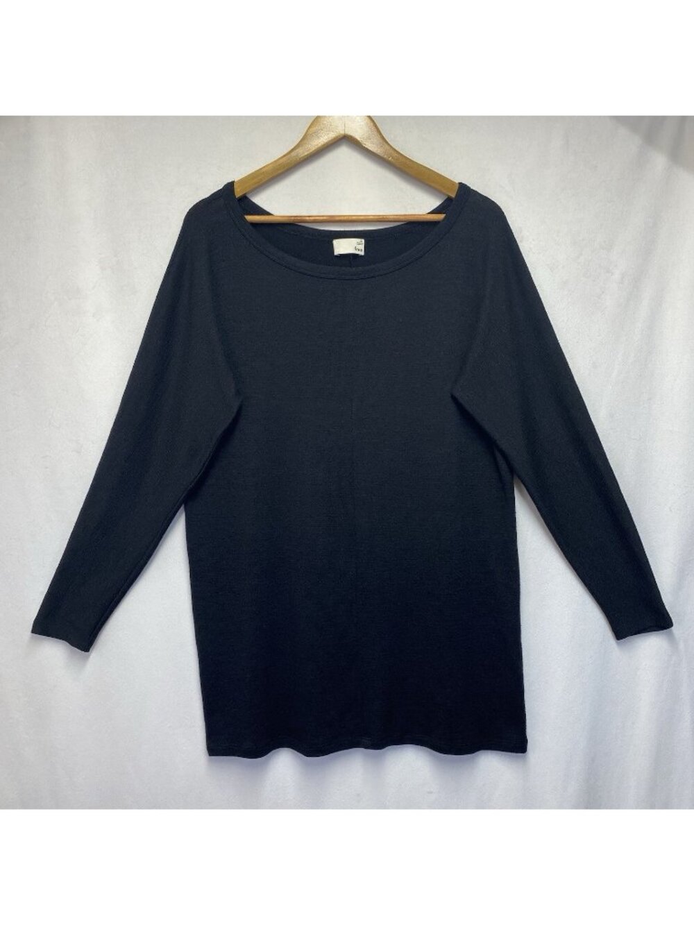 Aritzia Wilfred Free Knit Oversized Scoop Neck Tunic Sweater Women SizeXS Black